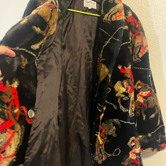 Vintage Faux Fur Coat - Picture 6 of 16